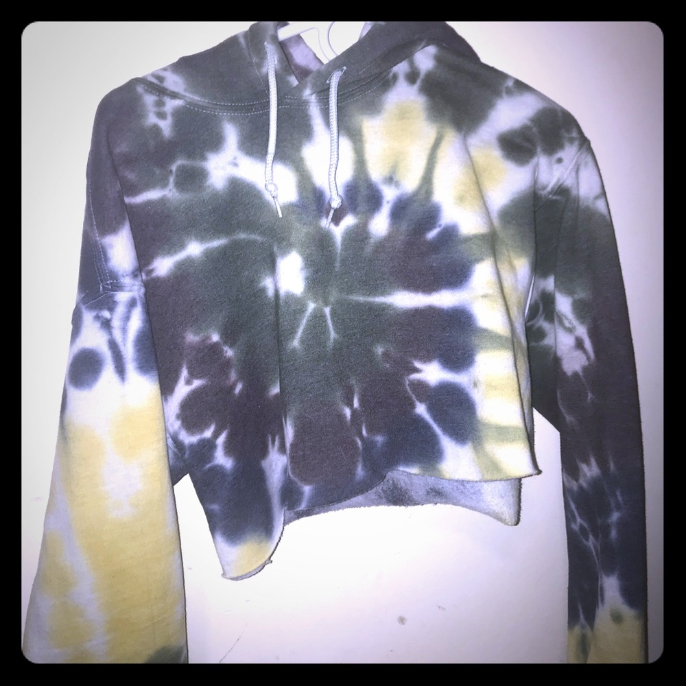 Crop sweater